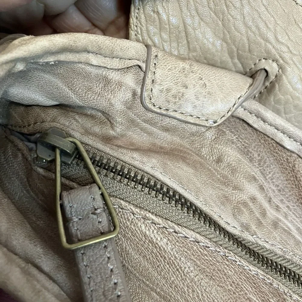 Olivia Harris Handbag by Joy‎ Fryson Taupe Grey Leather Messenger Aged